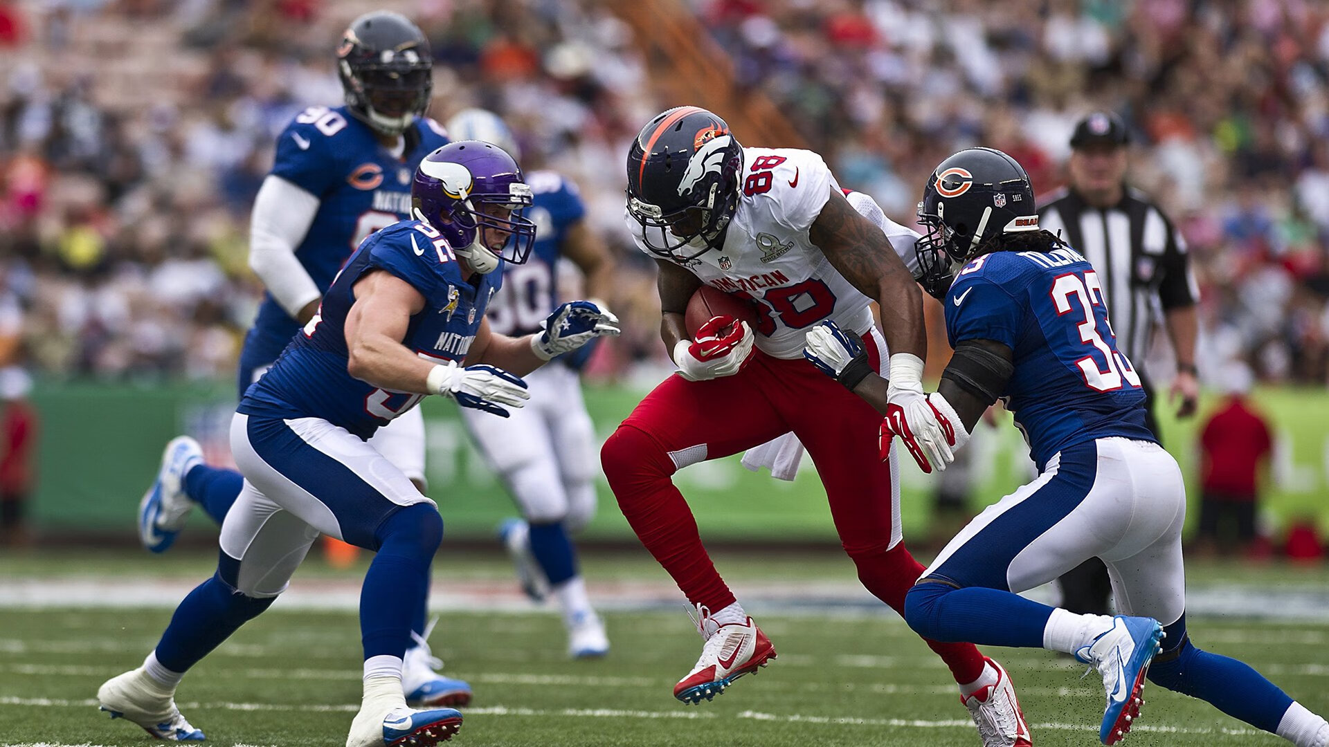 紫金风暴席卷纽约！湖人第三节死亡变奏打崩尼克斯，詹眉诠释何为冠军级控场