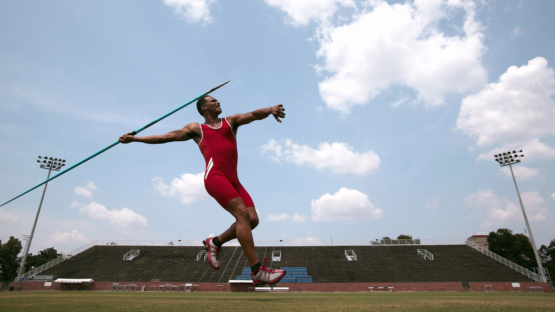 西决生死战之夜浓眉血染战袍创神迹！25+25+5史诗数据比肩天勾张伯伦