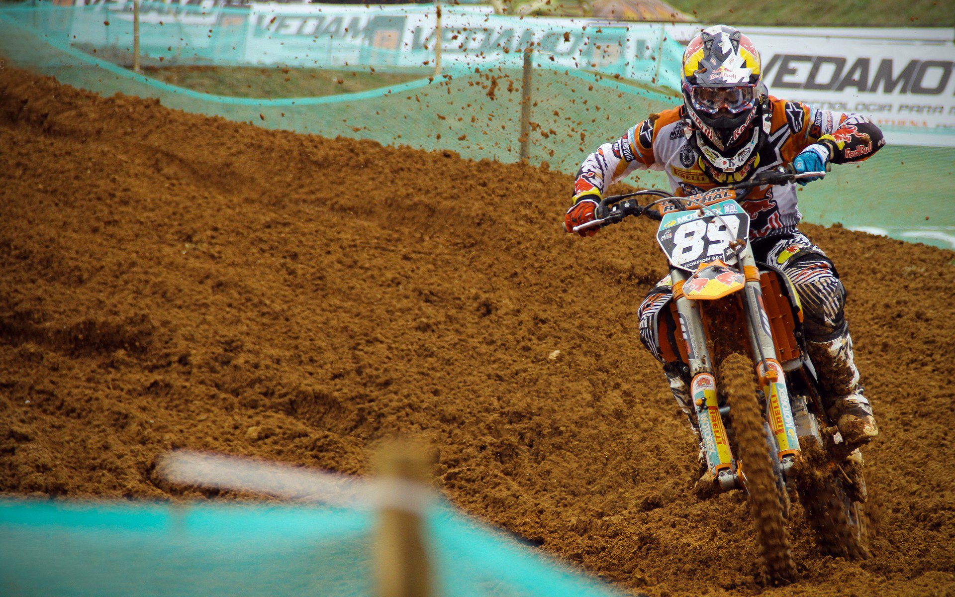 不屈是克莱唯一的肌肉记忆!从尘封替补到剑指冠军,他用十一记三分诠释何为硬汉重生